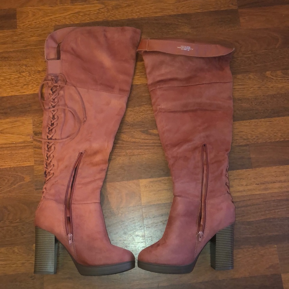 It’s Over-The-Knee Boots